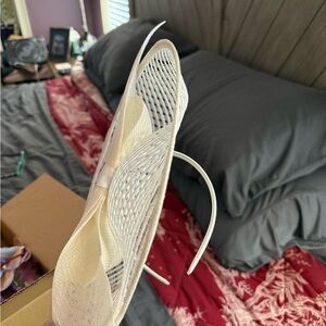 Women’s Cream Elegant Mesh Fascinator Headband/Fascinator